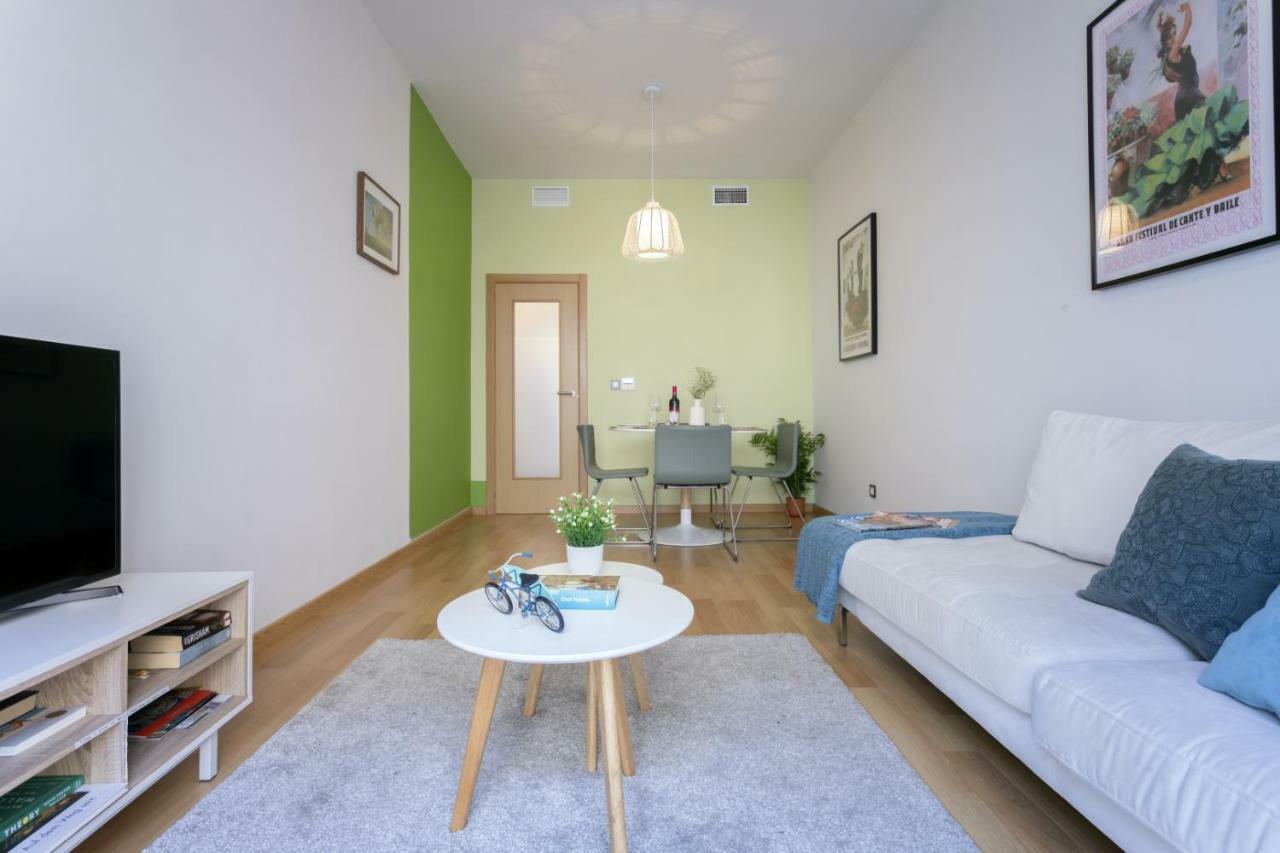 -Malagasunapts- Rooftop Pool & Free Parking Екстер'єр фото