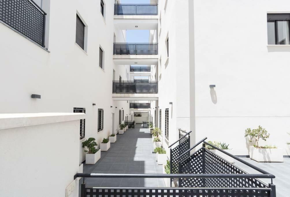 -Malagasunapts- Rooftop Pool & Free Parking Екстер'єр фото